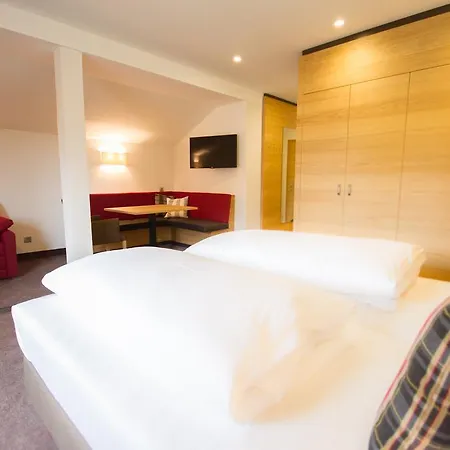 Hotel-Gasthof Beim Boeckhiasl Neukirchen an der Vockla Room photo